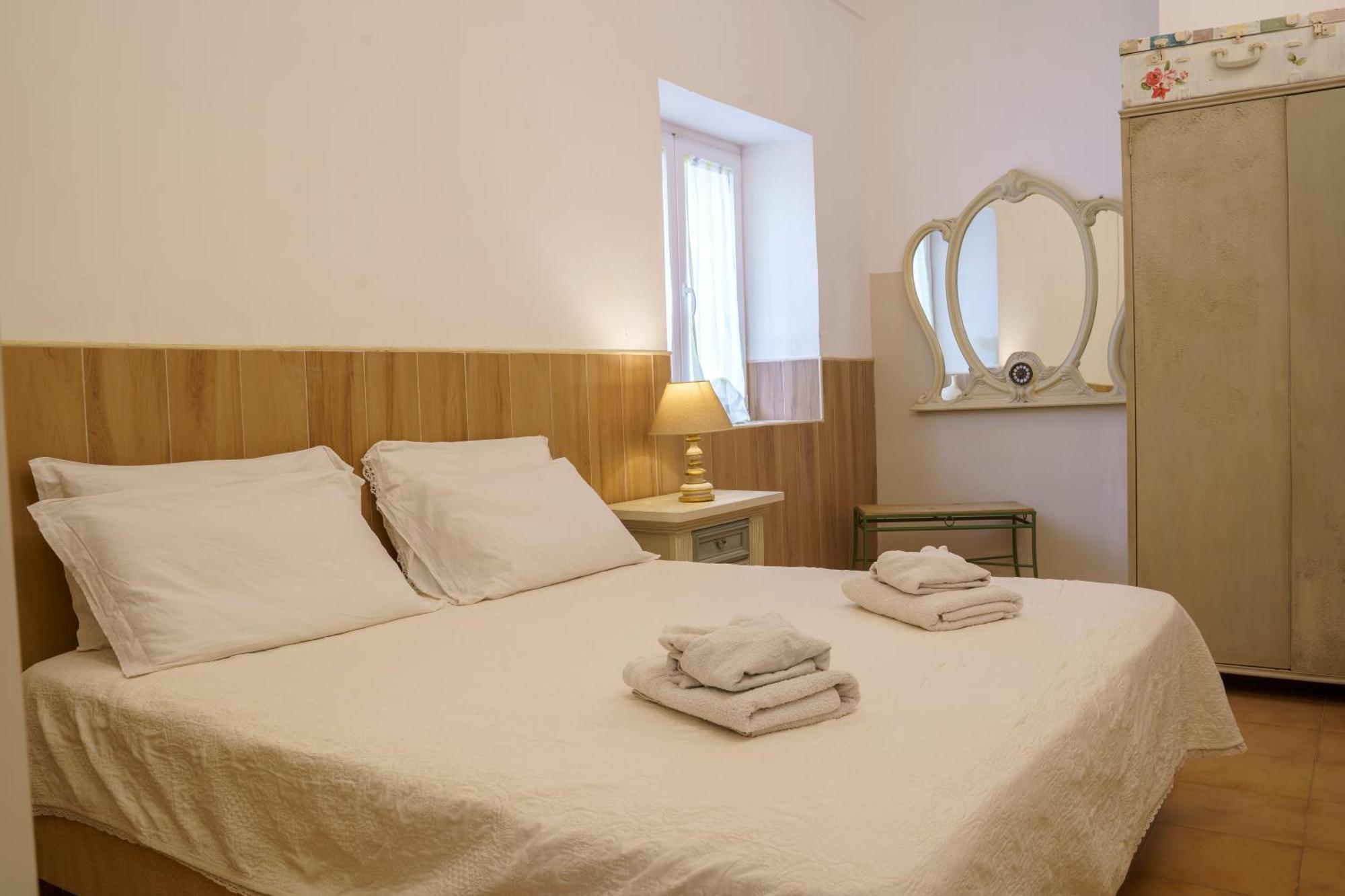 Il Panorama Housing Cilento Lejlighedshotel Santa Maria di Castellabate Eksteriør billede